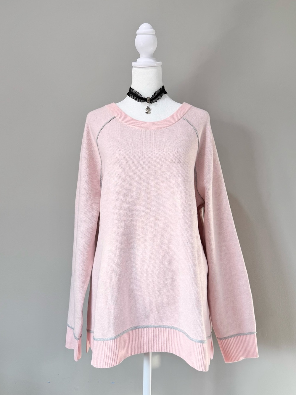 Torrid Luxe Cozy Crew Neck Pullover Pink & Grey Lotus Sweater
